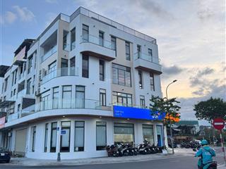 Shophouse 3 mặt tiền 5 tầng trục thông biển nguyễn sinh sắc