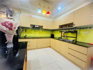 Cần cho thuê gấp chung cư cao cấp oriental plaza, 2 phòng ngủ đầy đủ nội thất