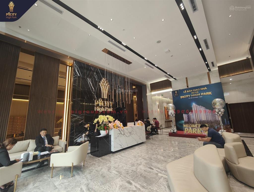 Chính chủ bán gấp chung cư cao cấp picity, nhà mới 100%, sổ hồng riêng