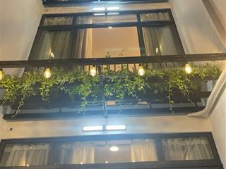 Bán nhà mt nguyễn trọng tuyển, phường 2, 3.1x11m, 4 tầng, nội thất cao cấp