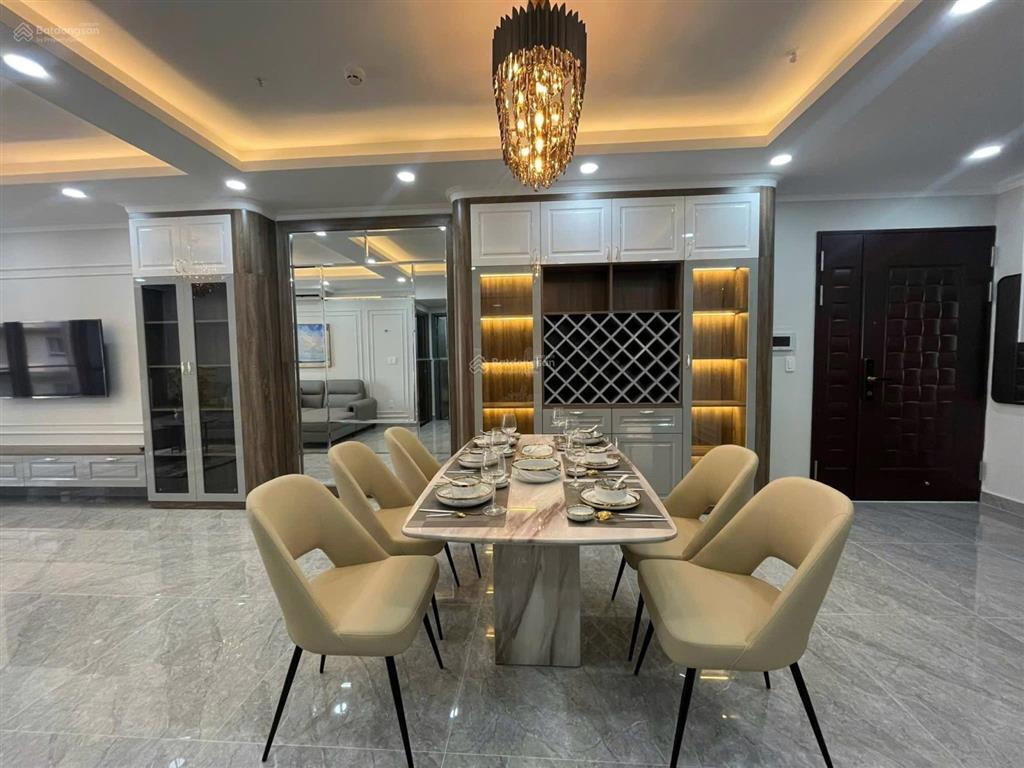 Bán gấp ch richmond 2pn giá 4.1 tỷ. bao sang tên  0901 970 ***