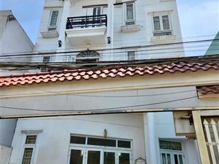 Bán nhà riêng hàng hiếm tại đường số 11, trường thọ, thủ đức, 9 tỷ, 135m2