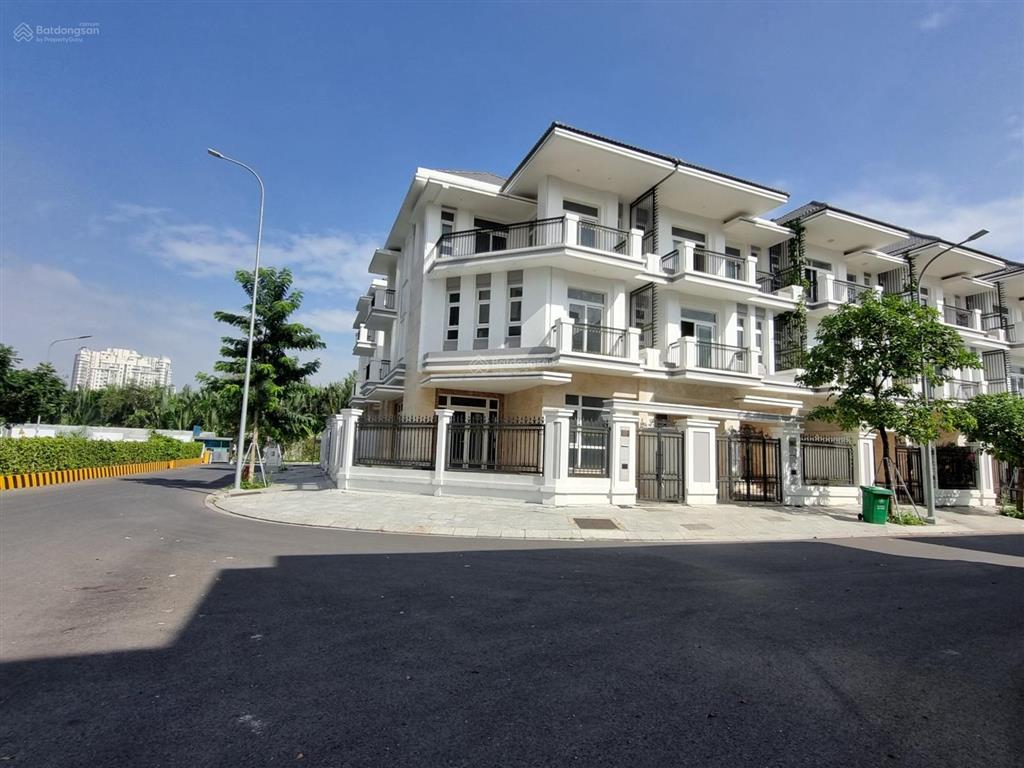 Bán biệt thự the peak garden  nguyễn lương bằng q7  nội khu hỗ trợ xem nhà 24/7.  0903 657 ***