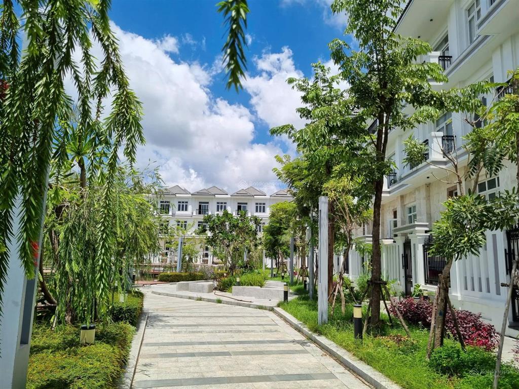 Bán biệt thự the peak garden  nguyễn lương bằng q7  nội khu hỗ trợ xem nhà 24/7.  0903 657 ***