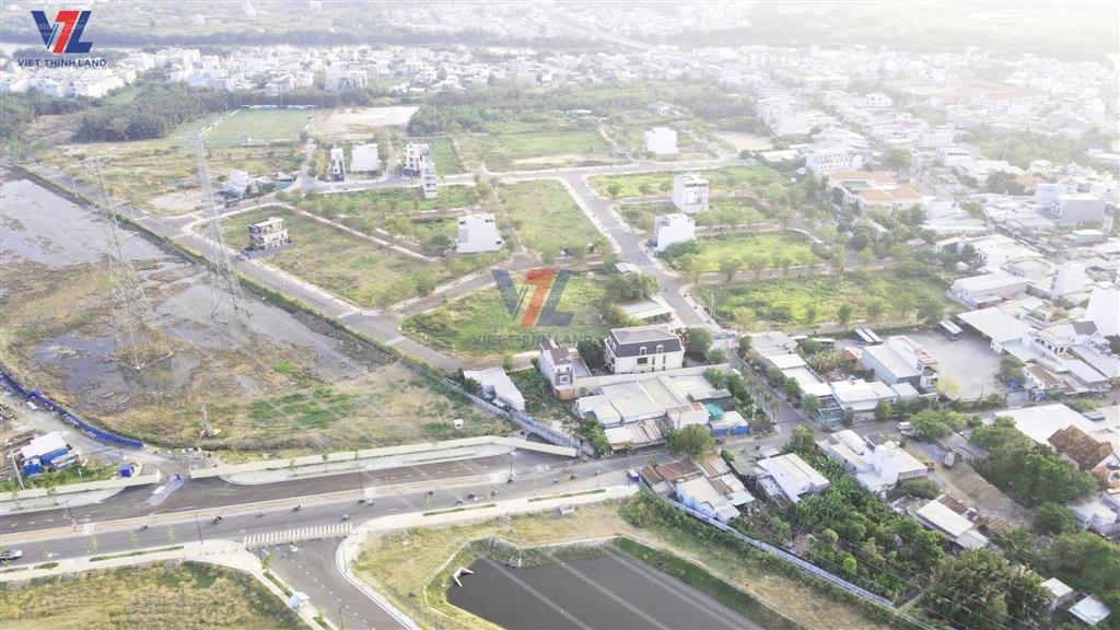 Duy nhất 1  góc đối diện công viên đường to, vỉa hè rộng giá 65tr/m2  kdc thanh nhựt