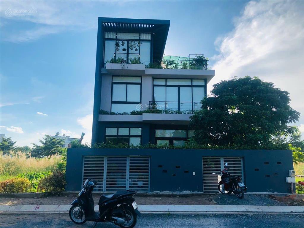 Duy nhất 1  góc đối diện công viên đường to, vỉa hè rộng giá 65tr/m2  kdc thanh nhựt