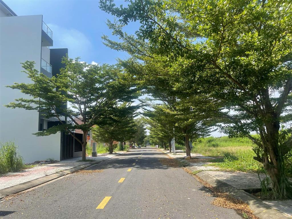 Bán lô góc dự án thanh nhựt đối diện gs metro, phước kiển, nhà bè