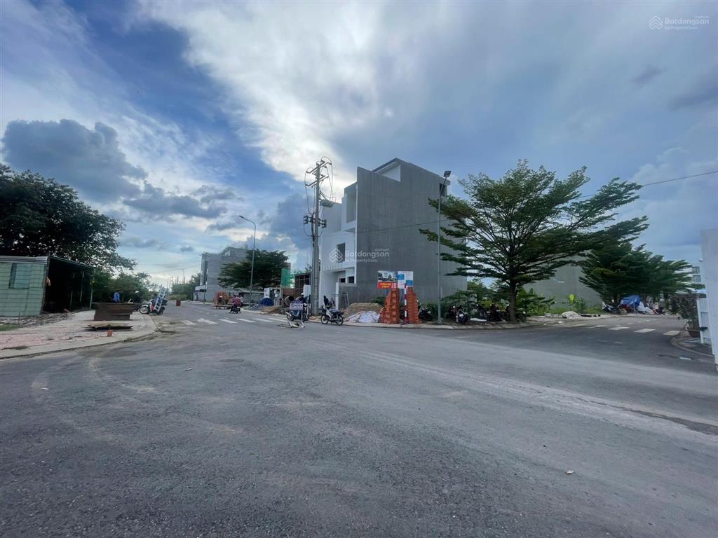 Bán lô góc dự án thanh nhựt đối diện gs metro, phước kiển, nhà bè