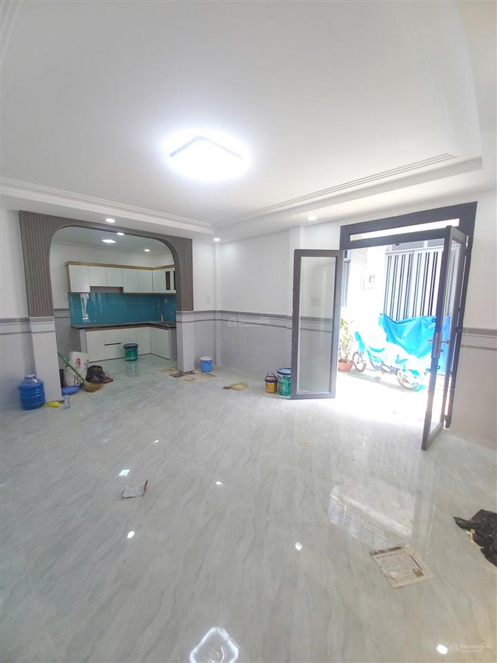 1.4tỷ nhà 32m2 diện tích đất, 64m2 sử dụng full thổ cư, ban công gần 10m2 ở an phú đông