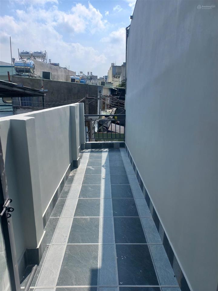 1.4tỷ nhà 32m2 diện tích đất, 64m2 sử dụng full thổ cư, ban công gần 10m2 ở an phú đông