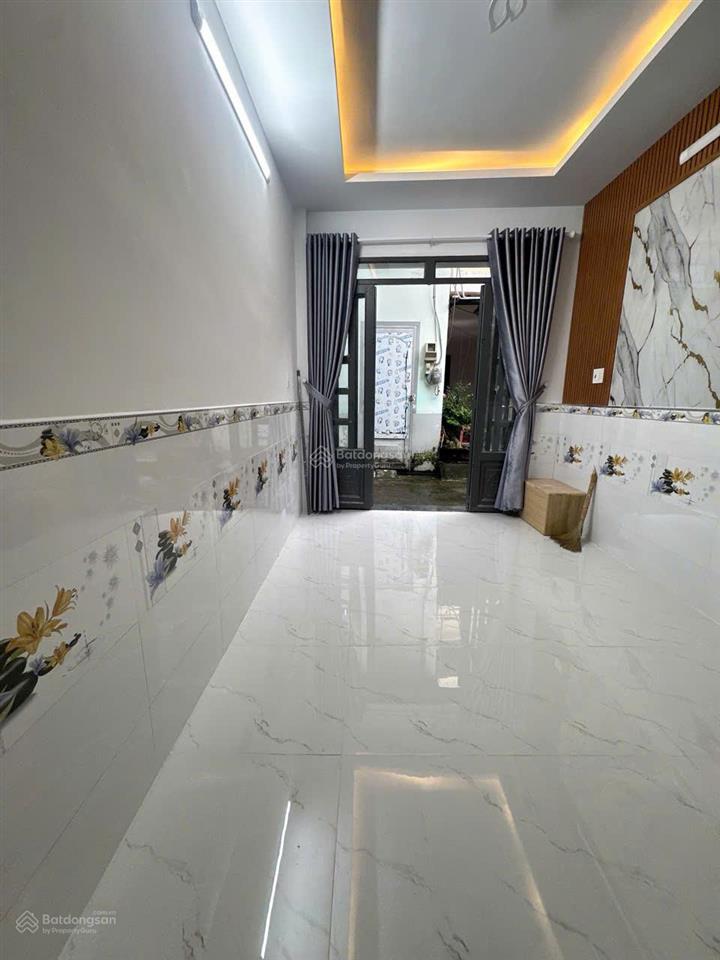 Nhà ht13 hẻm rộng 1/ giá 1.550tr, dt 3x9.2m, có 1 lầu, 2 phòng ngủ 2 toilet