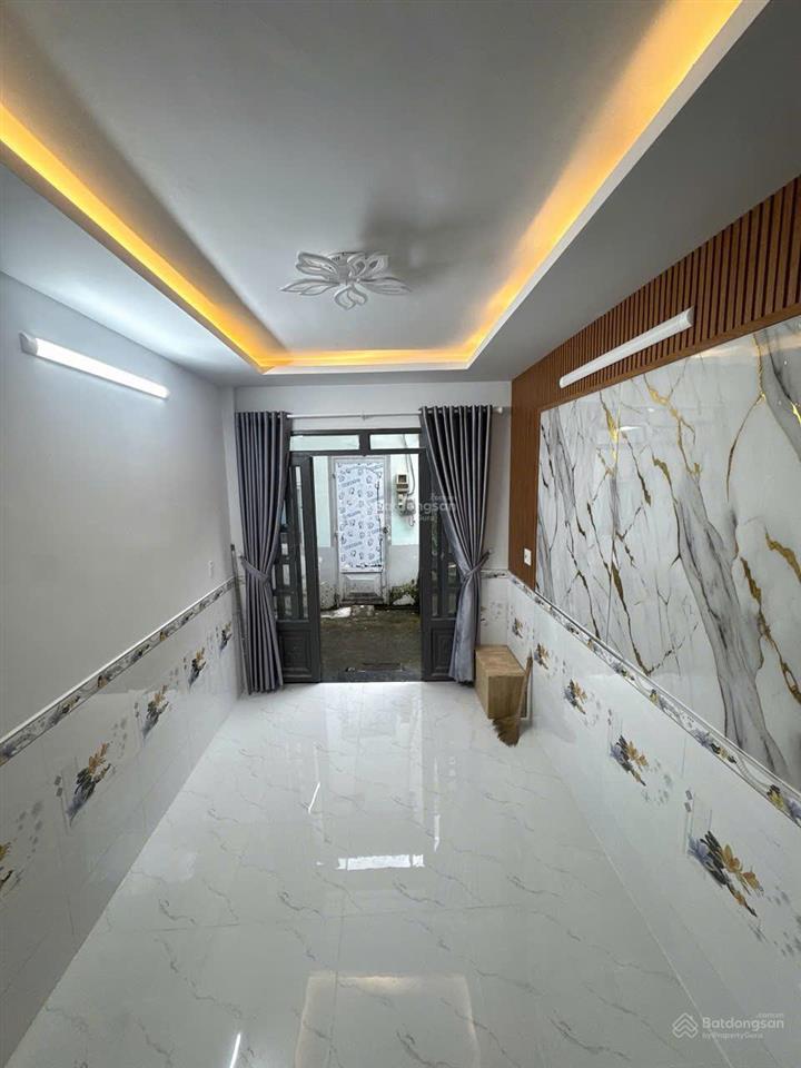 Nhà ht13 hẻm rộng 1/ giá 1.550tr, dt 3x9.2m, có 1 lầu, 2 phòng ngủ 2 toilet