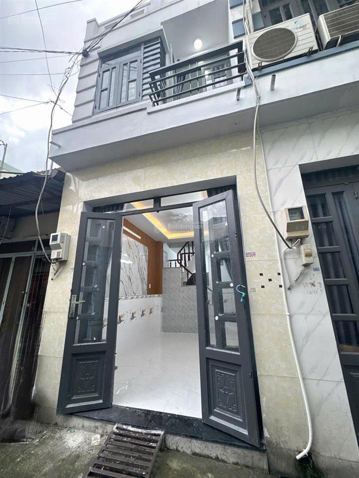 Nhà ht13 hẻm rộng 1/ giá 1.550tr, dt 3x9.2m, có 1 lầu, 2 phòng ngủ 2 toilet