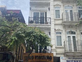 Chính chủ cho thuê nhà 5 tầng mặt phố cửa bắc dt 27m2 mt 2,7m. giá thuê 28tr/tháng