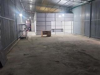 Cho thuê kho trần điền định công dt 200m2 xe 3,5 tấn đỗ cửa