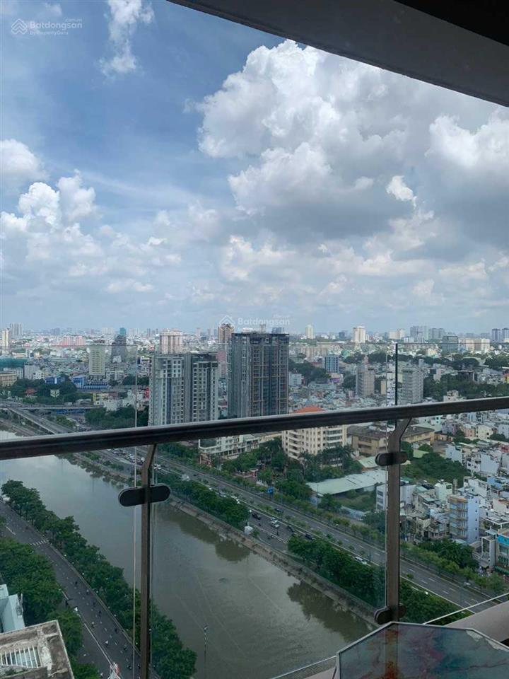 Bán gold view căn góc 94m2. lầu cao full nội thất giá rẻ 7,85 tỷ ban công rộng  0972 443 ***