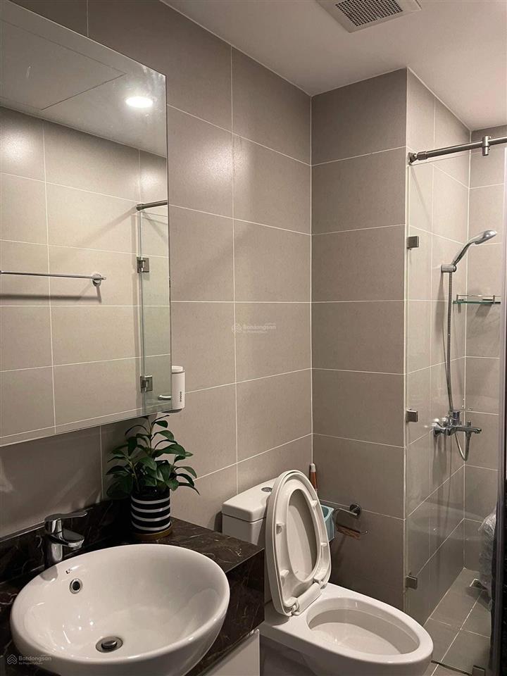Bán gold view căn góc 94m2. lầu cao full nội thất giá rẻ 7,85 tỷ ban công rộng  0972 443 ***