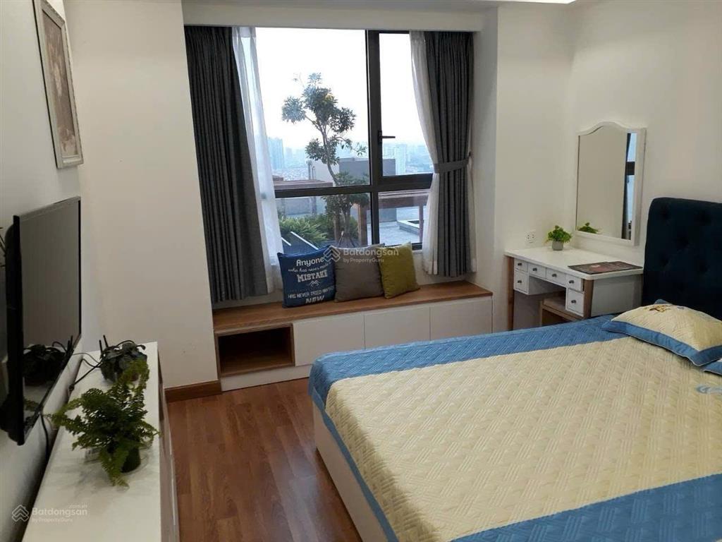 Bán căn hộ gold view 2pn, full nội thất, lầu cao, view đẹp, giá 6,1 tỷ, xem nhà 0972 443 ***