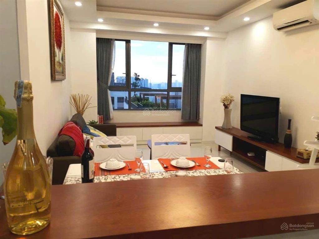 Bán căn hộ gold view 2pn, full nội thất, lầu cao, view đẹp, giá 6,1 tỷ, xem nhà 0972 443 ***