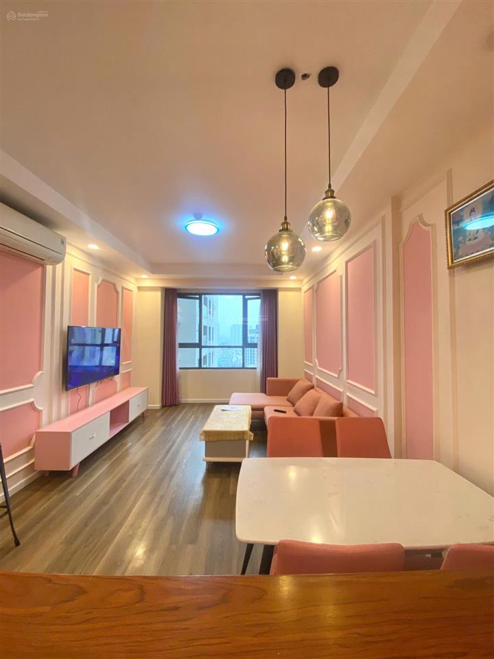 Bán gold view 1 pn view hồ bơi và sông bvđ, full nt mớiban công lớn giá 5.5 tỷ bao hết0972 443 ***