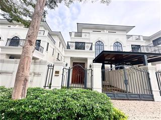 Bán biệt thự song lập zone 4.2 khu compound khép kín giá chỉ 15tỷ.  0933 112 ***