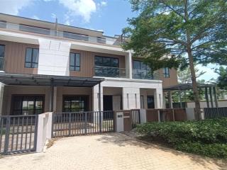 Bán gấp nhà phố 2 mặt thoáng 126m2 giá 10.5 tỷ all in .  0933 112 ***