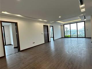 Bán gấp căn hộ chung cư 101 láng hạ, 168m2, 3 phòng ngủ, căn góc, giá thỏa thuận 0941 882 ***