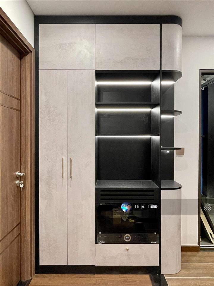 Bán gấp căn hộ chung cư hong kong tower  243a đê la thành, 94m2, 2phòng ngủ, tầng cao 0941 882 ***