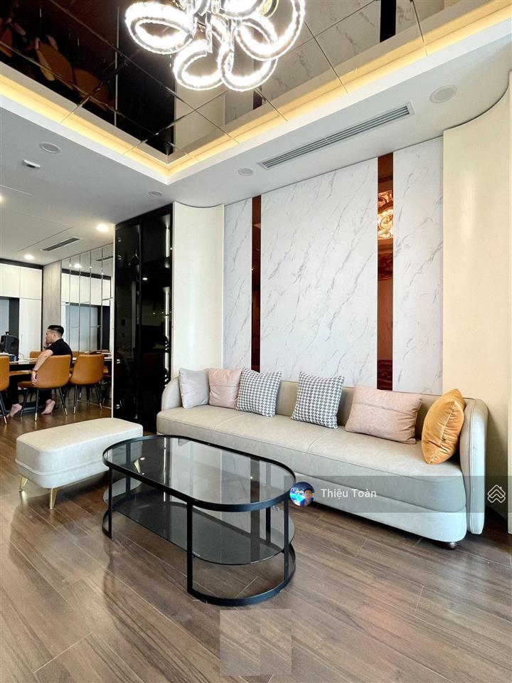 Bán gấp căn hộ chung cư hong kong tower  243a đê la thành, 94m2, 2phòng ngủ, tầng cao 0941 882 ***