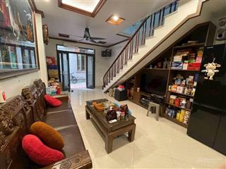 5,85 tỷ bán nhà riêng 50m2 ngõ 4m ô tô vào nhà, tại tình quang, giang biên, long biên, hà nội