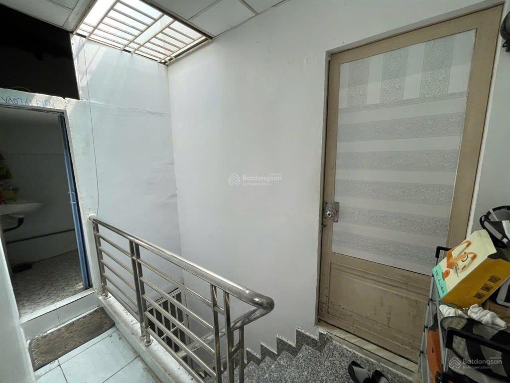 Nhà mặt tiền nội bộ hồ thành biên, p4, q8