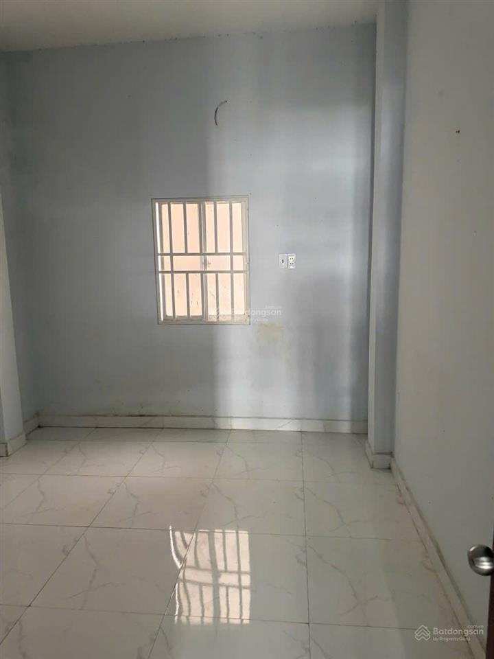 Nhà hẻm thông 5m mễ cốc p15  q8