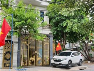 Nhà 2 mặt tiền đường 10m tân chánh hiệp 08. ngay công viên. 5m x 21m. đúc 2 lầu 1 tum.giá 10.490 tỷ
