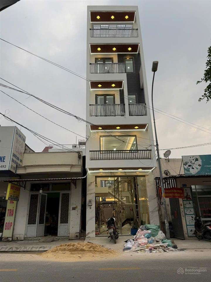 Nhà 4m x 20m. 6 tầng mặt tiền huỳnh thị hai, p.trung mỹ tây. gần chợ hạt điều. giá nhỉnh 9,xxx tỷ