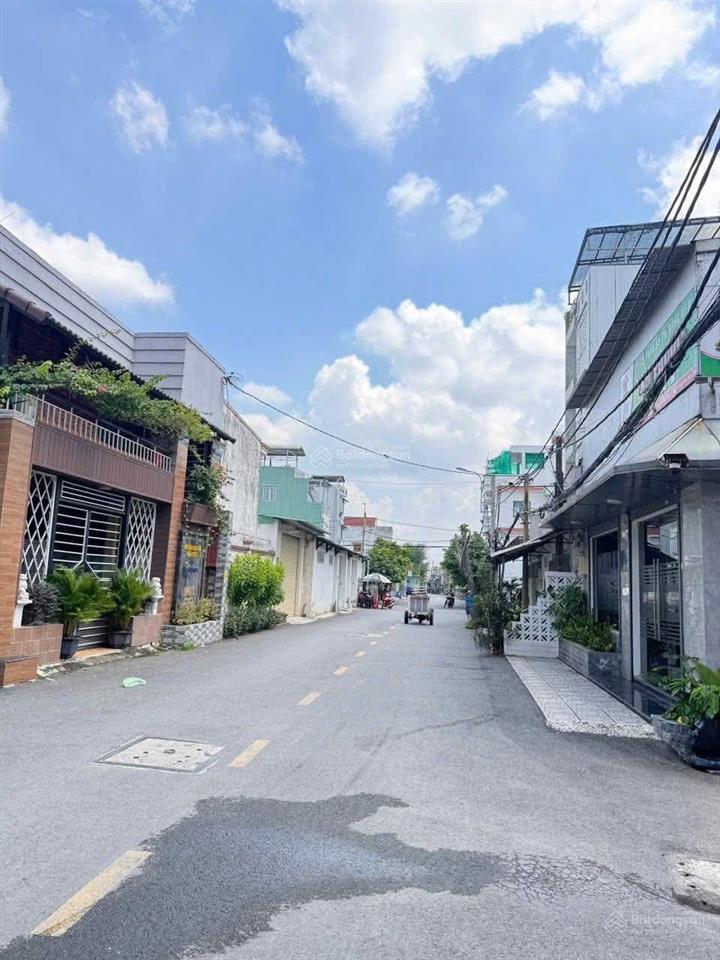 Bán nhà 8mx21m đúc 6 tầng mặt tiền tô ký 6, thới tam thôn, hóc môn, có thang máy, nhỉnh 11 tỷ