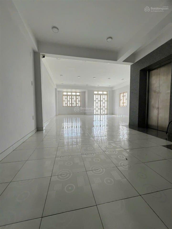 Bán nhà 8mx21m đúc 6 tầng mặt tiền tô ký 6, thới tam thôn, hóc môn, có thang máy, nhỉnh 11 tỷ