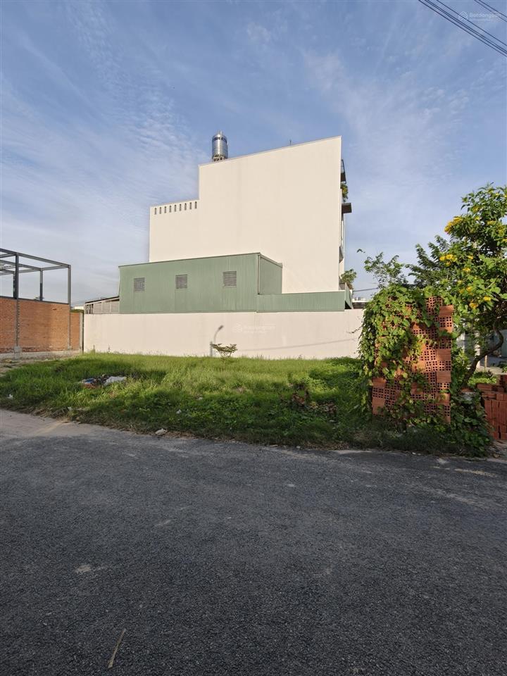 Lô đất góc 2 mặt tiền n5, đông thạnh, hóc môn. dt 8.2mx20m. khu víp cao cấp. giá  5.850 tỷ