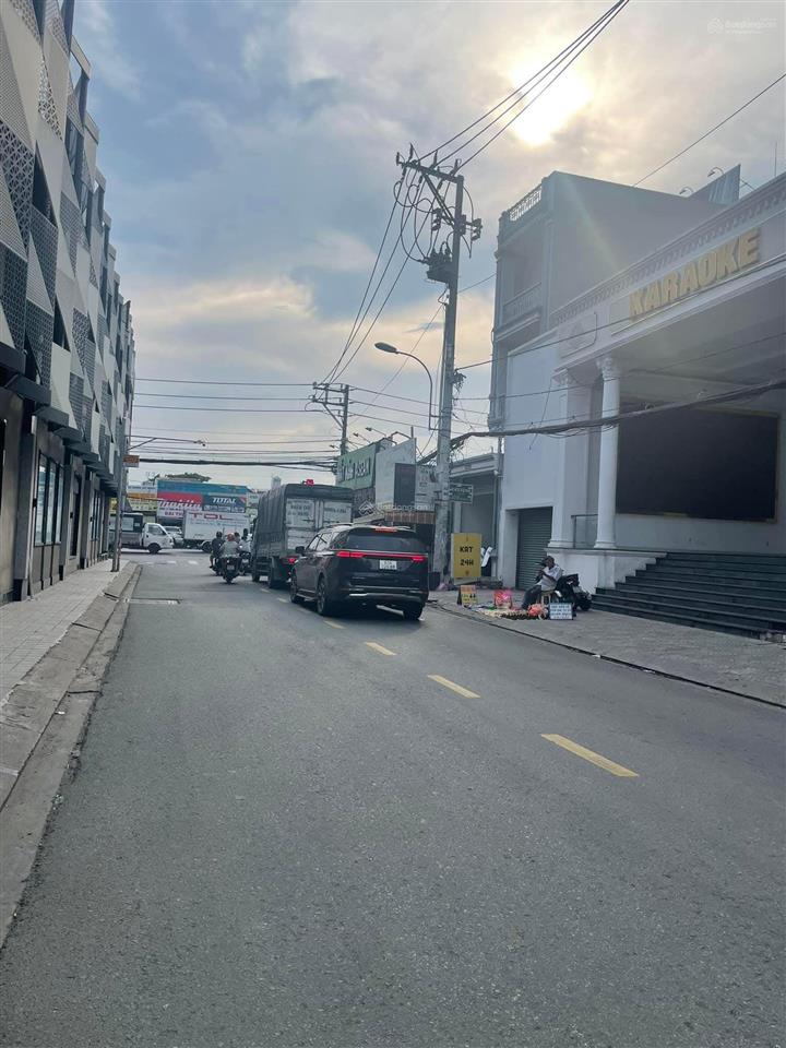 Bán toà nhà 2600m2 ( 25mx25m) sàn mặt tiền tmt2a, p.trung mỹ tây, quận 12. 1 hầm 6 lầu. giá  68 tỷ