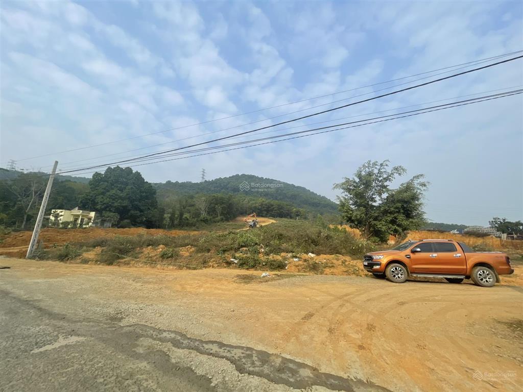 1.14hecta 1200m2 thổ cư phù hợp làm xưởng đường container, 2km ra ql21, cách hn 35km