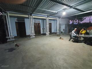 C.chủ cho thuê nhà riêng 1 tầng dt 60m2/552m2 đất, giá 1trđ, 1 tầng, đủ bếp, điện,, ở ngay được