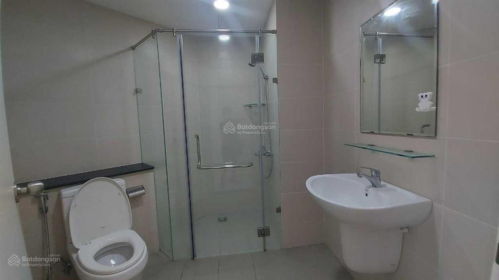 Bán căn hộ tulip tower, dt 79m2 giá 3 tỷ 300 triệu, full nội thất cơ bản.  0932 334 ***
