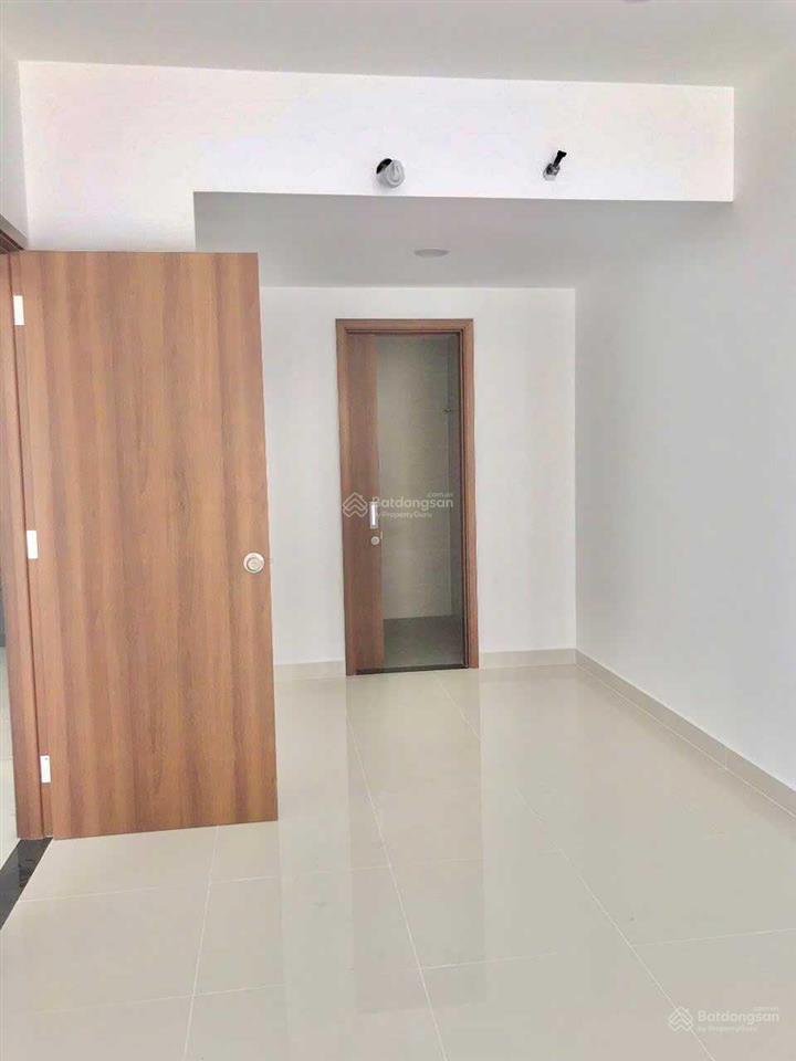 Bán căn hộ tulip tower, dt 79m2 giá 3 tỷ 300 triệu, full nội thất cơ bản.  0932 334 ***
