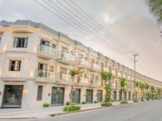 Chính chủ cần bán căn shophouse lakeside infinitive đường 15m dt 125 m2 hướng đông nam, kề căn góc