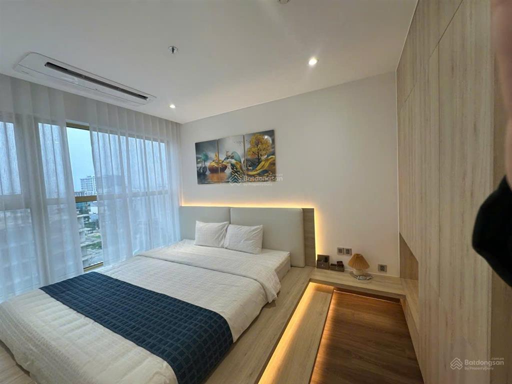 Chính chủ gửi bán căn 2pn 77m2 the sang residence tầng cao, giá chỉ 3 tỷ 65, view pháo hoa sunwheel