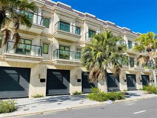 Chính chủ bán căn số 65 lakeside đường 15m hướng tây nam 100m2 giá 7 tỷ 5, 3 tầng, thô, sẵn sổ đỏ