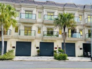 Hiếm chính chủ bán căn shop 3 tầng 100m2  đã hoàn thiện  hướng tây nam đường 15 m  trung lập 17