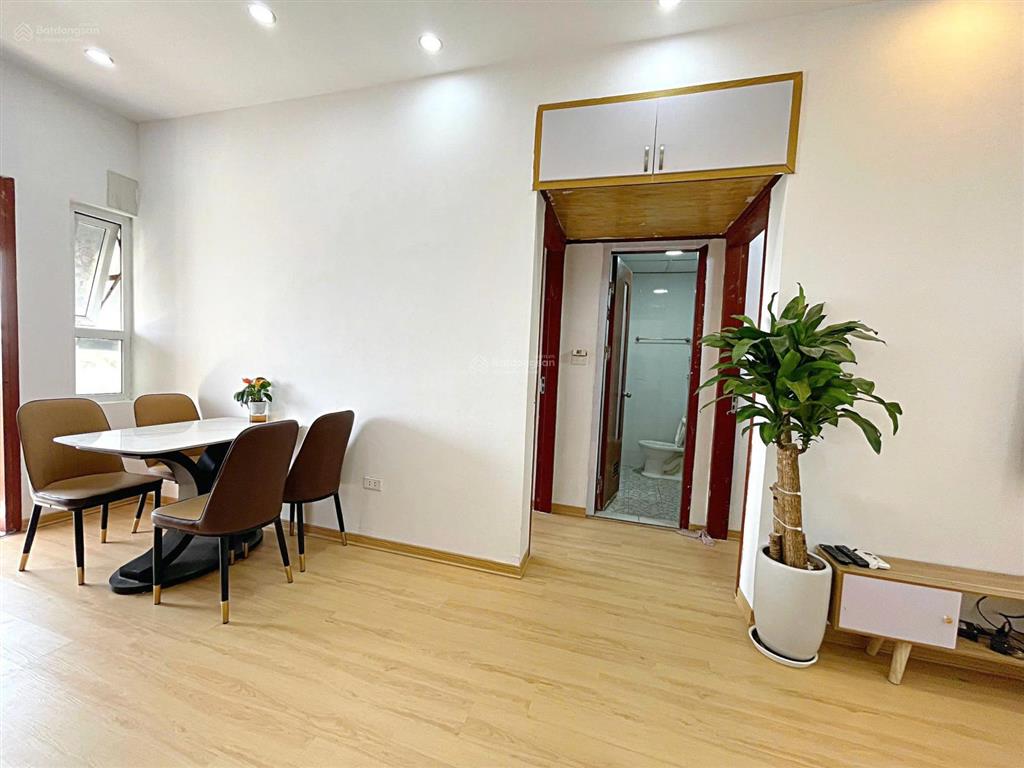 Chính chủ bán căn tầng 9 tòa ct10c, đại thanh, sổ đỏ, 56m tk 2pn,2vs. nhà đẹp. giá 3,65 tỷ