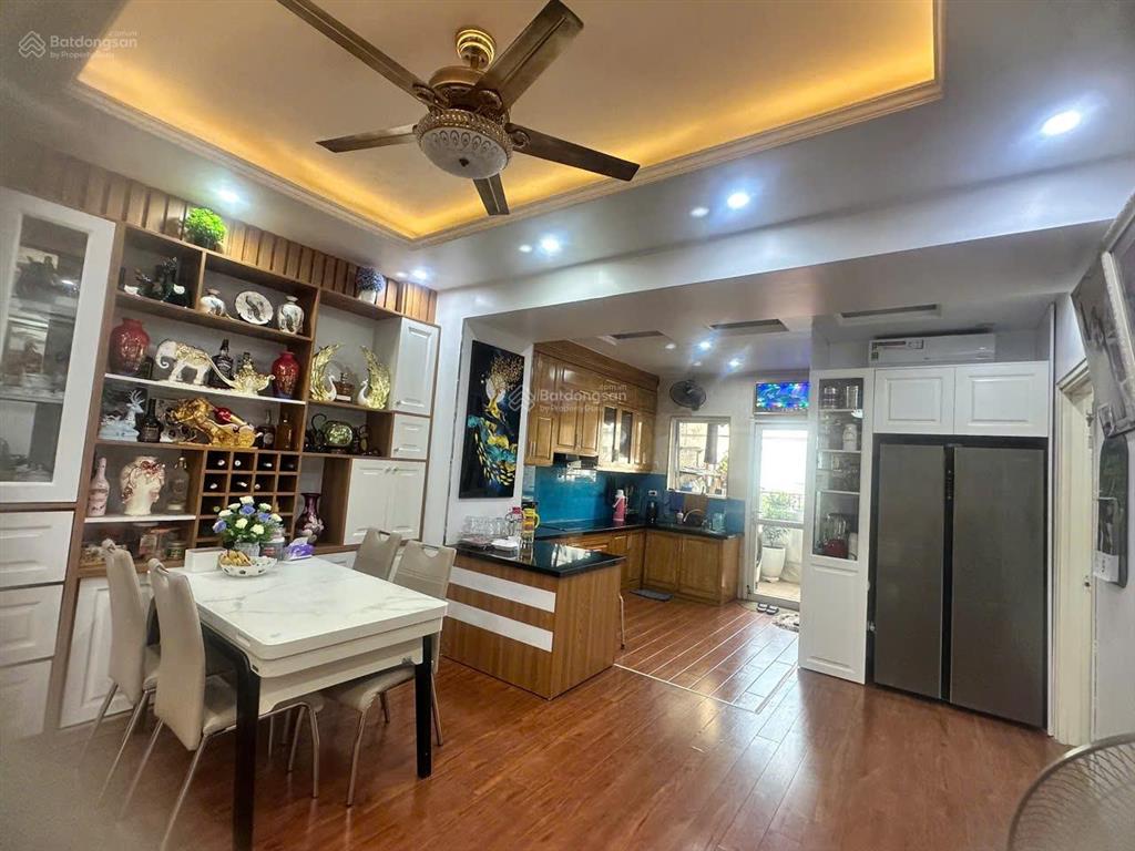 Hàng hiếm. bán căn hộ tầng trung tòa ct2 xa la 103m2, 3pn, full nt đẹp, sổ đỏ.  0378 884 ***