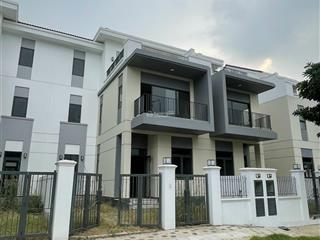 Bán cắt lỗ nhà phố 5x20m aqua city giá 5.4 tỷ, nhận nhà ngay,  thuận 0938 590 ***