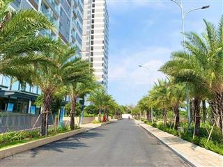 Chính chủ bán d'lusso căn góc 2pn giá 5,8 tỷ, tầng cao, bao thuế phí, đã có sổ.  0704 589 ***